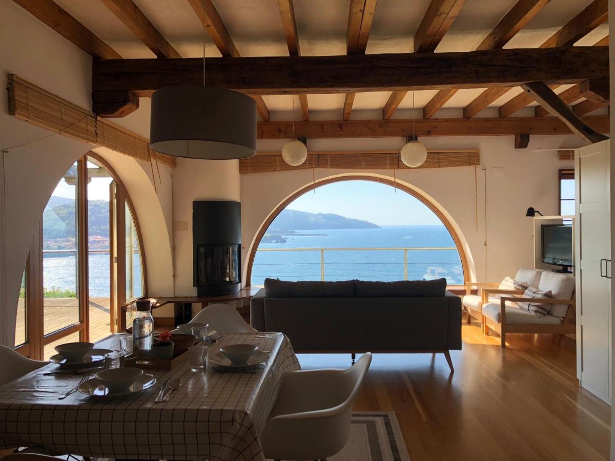 ムンダカ Adosado En La Costa Con Excelentes Vistas Al Estuario De Urdaibaiヴィラ エクステリア 写真
