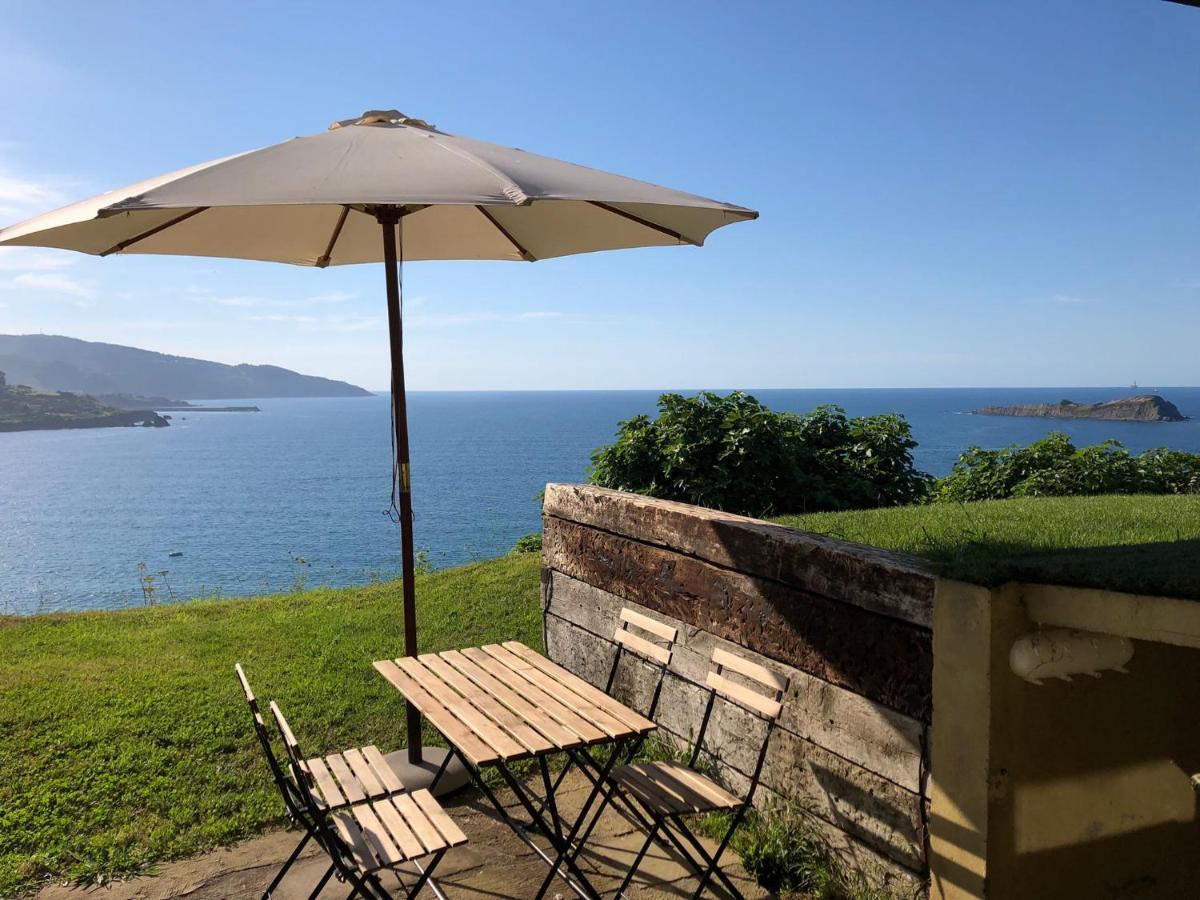 ムンダカ Adosado En La Costa Con Excelentes Vistas Al Estuario De Urdaibaiヴィラ エクステリア 写真