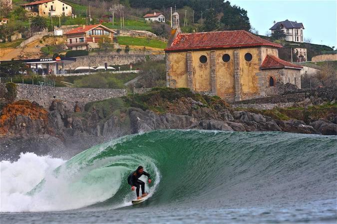 ムンダカ Adosado En La Costa Con Excelentes Vistas Al Estuario De Urdaibaiヴィラ エクステリア 写真